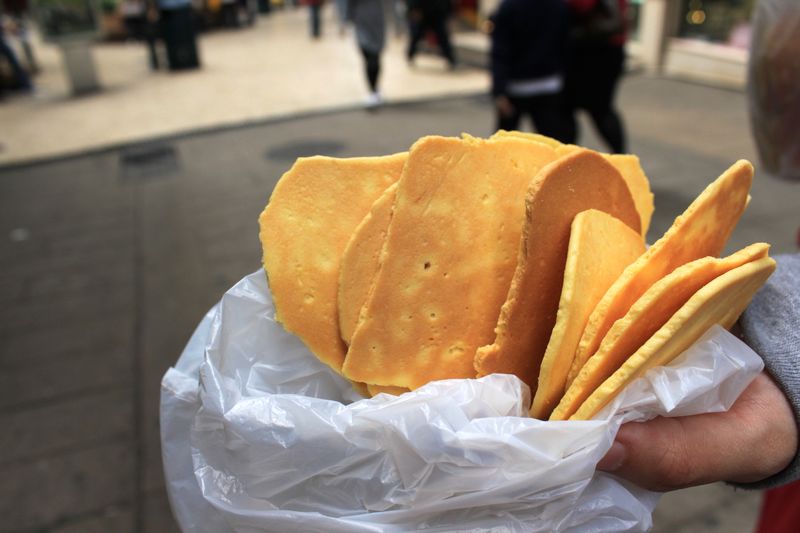 日卖百磅,澳门潘荣记手工金钱饼