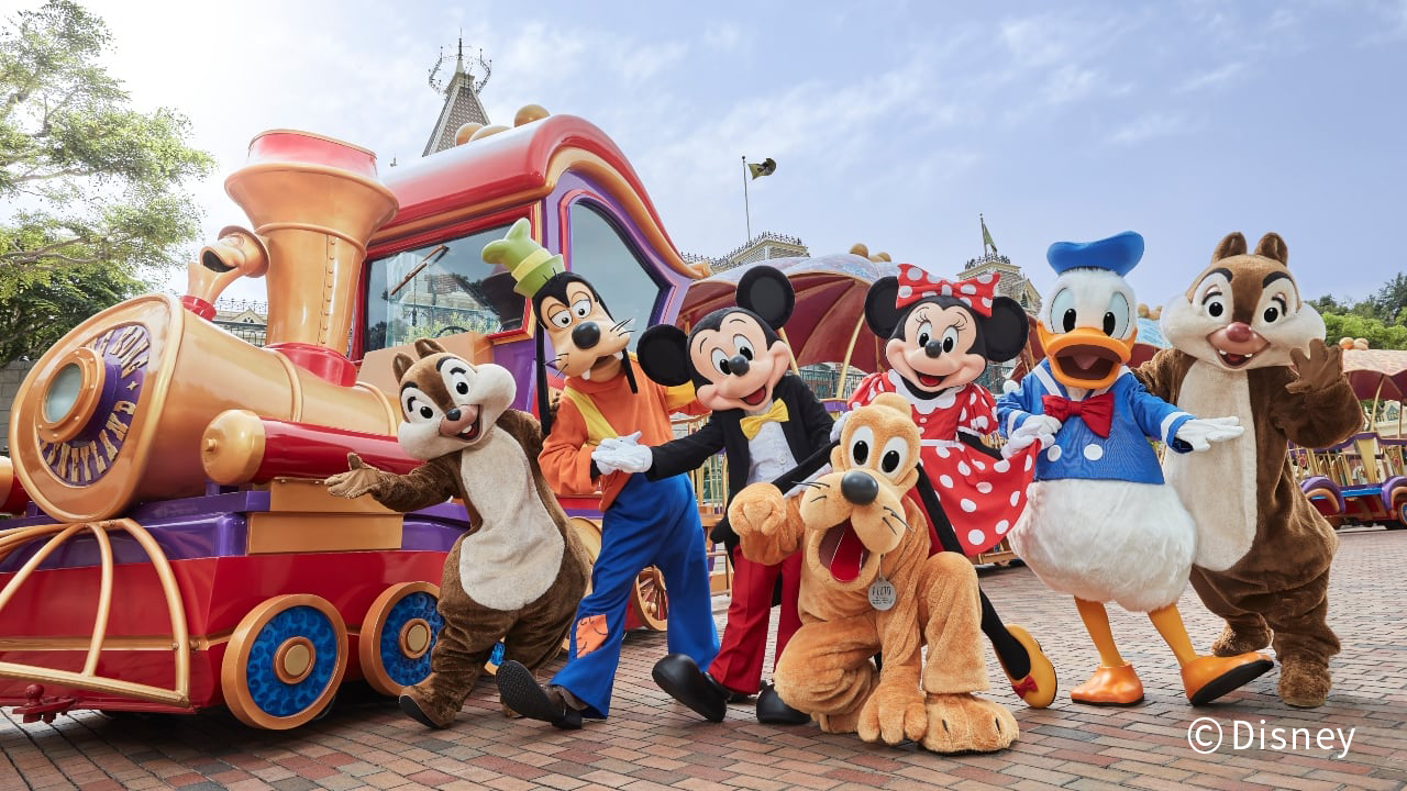 hkdl-ent-mickey-and-friends-celebration-moment-generic-1280x720.jpg
